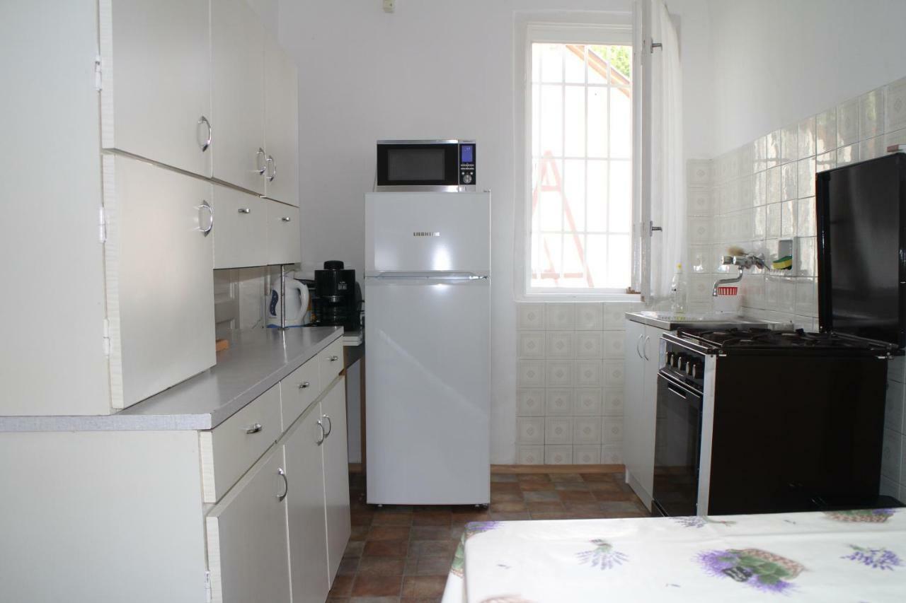 Evelin Nyaralohaz Villa Сиофок Екстериор снимка